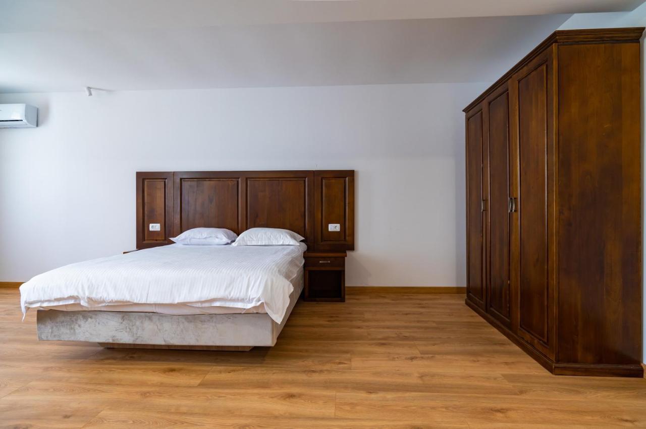 Hotel Voyager à Năvodari Extérieur photo