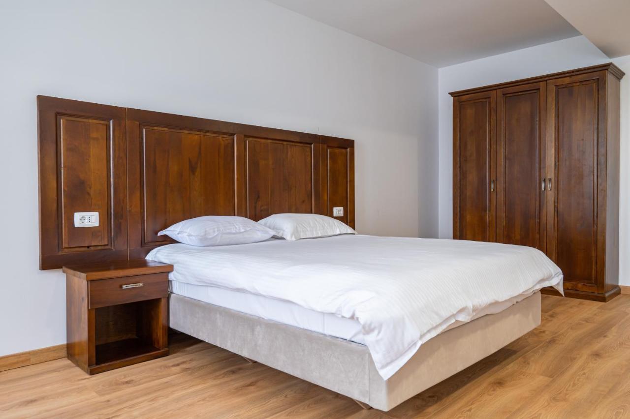 Hotel Voyager à Năvodari Extérieur photo