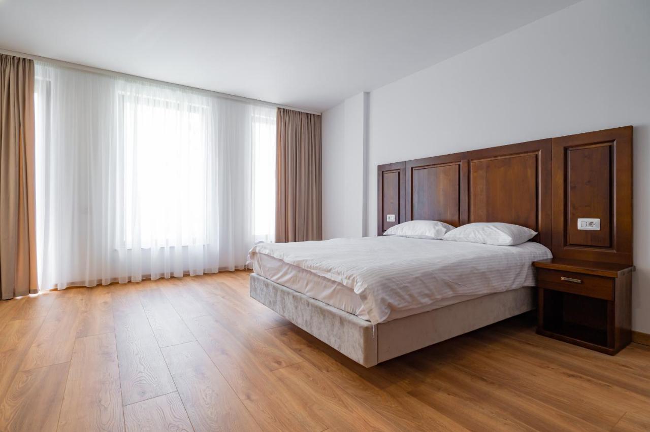 Hotel Voyager à Năvodari Extérieur photo